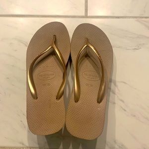 Havaianas Wedge Heel Bronze Gold Flip Flop Sandal